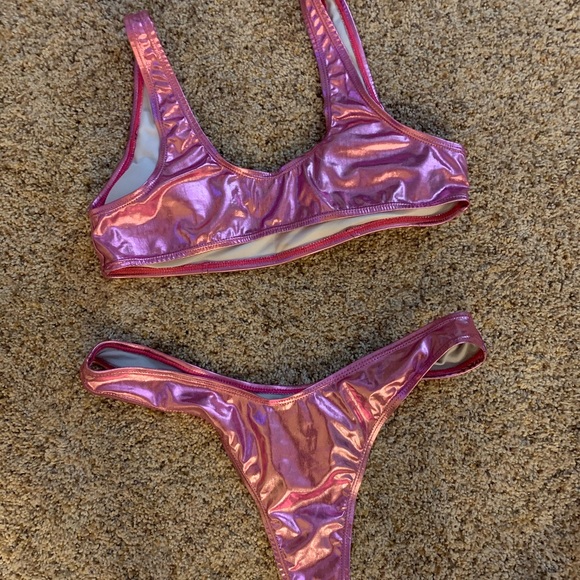 Metallic pink Brazilian bottoms bikini - Picture 4 of 4